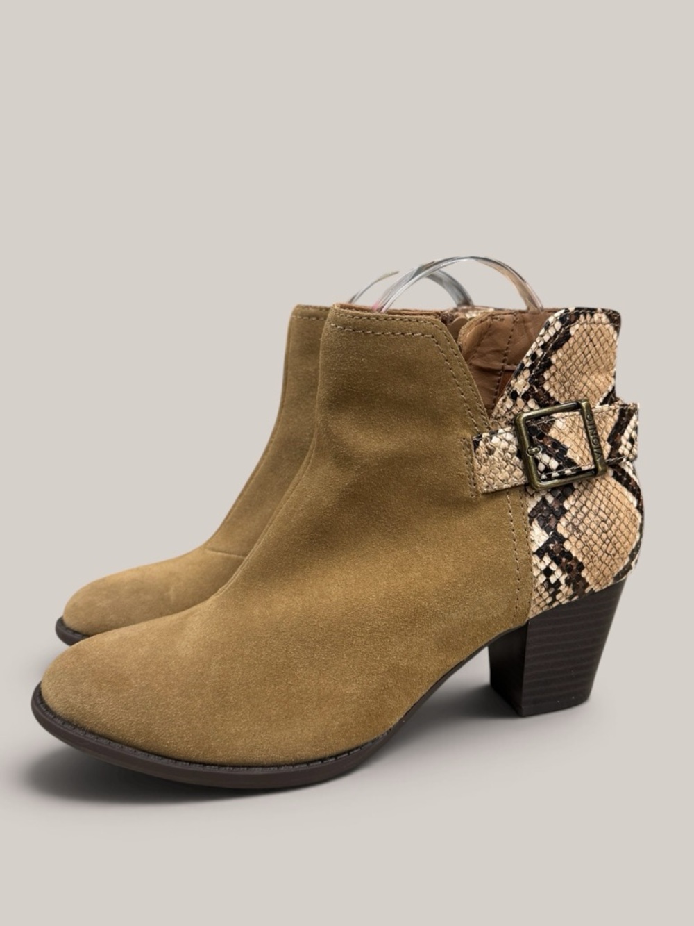 VIONIC Naomi Suede Snake-Print Ankle Boot Size 7 - Picture 2 of 11